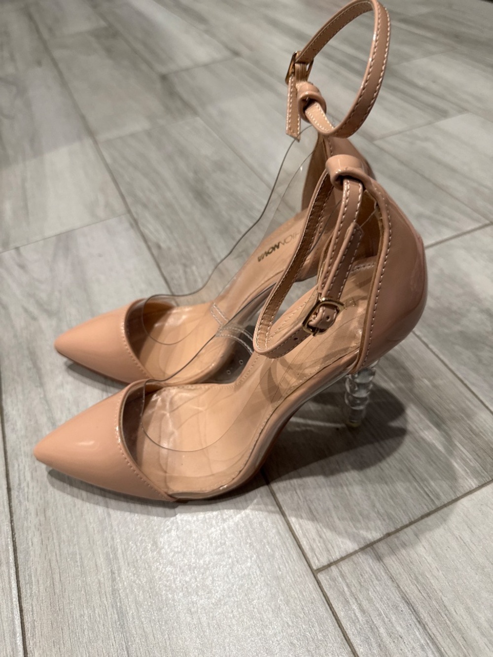 Heels - Picture 2 of 5